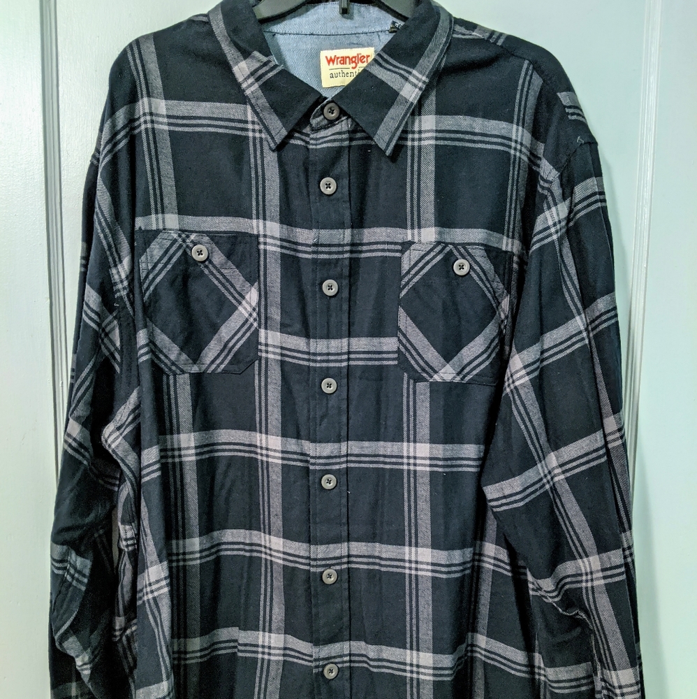 Wrangler 3XL Black & Grey Plaid Shirt